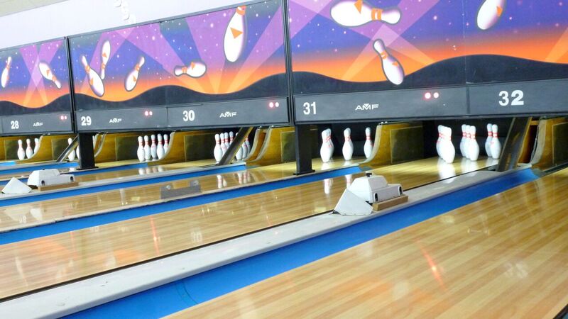 Bowling Lanes 3